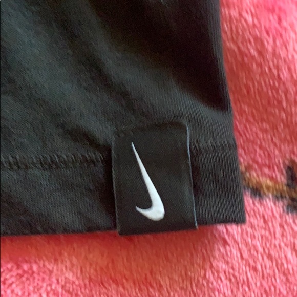 •NIKE SHIRT• - Picture 3 of 4
